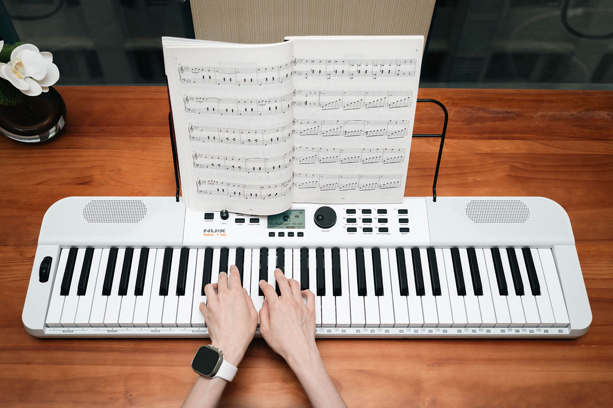 NUX NEK-110 61-Key Portable Keyboard White