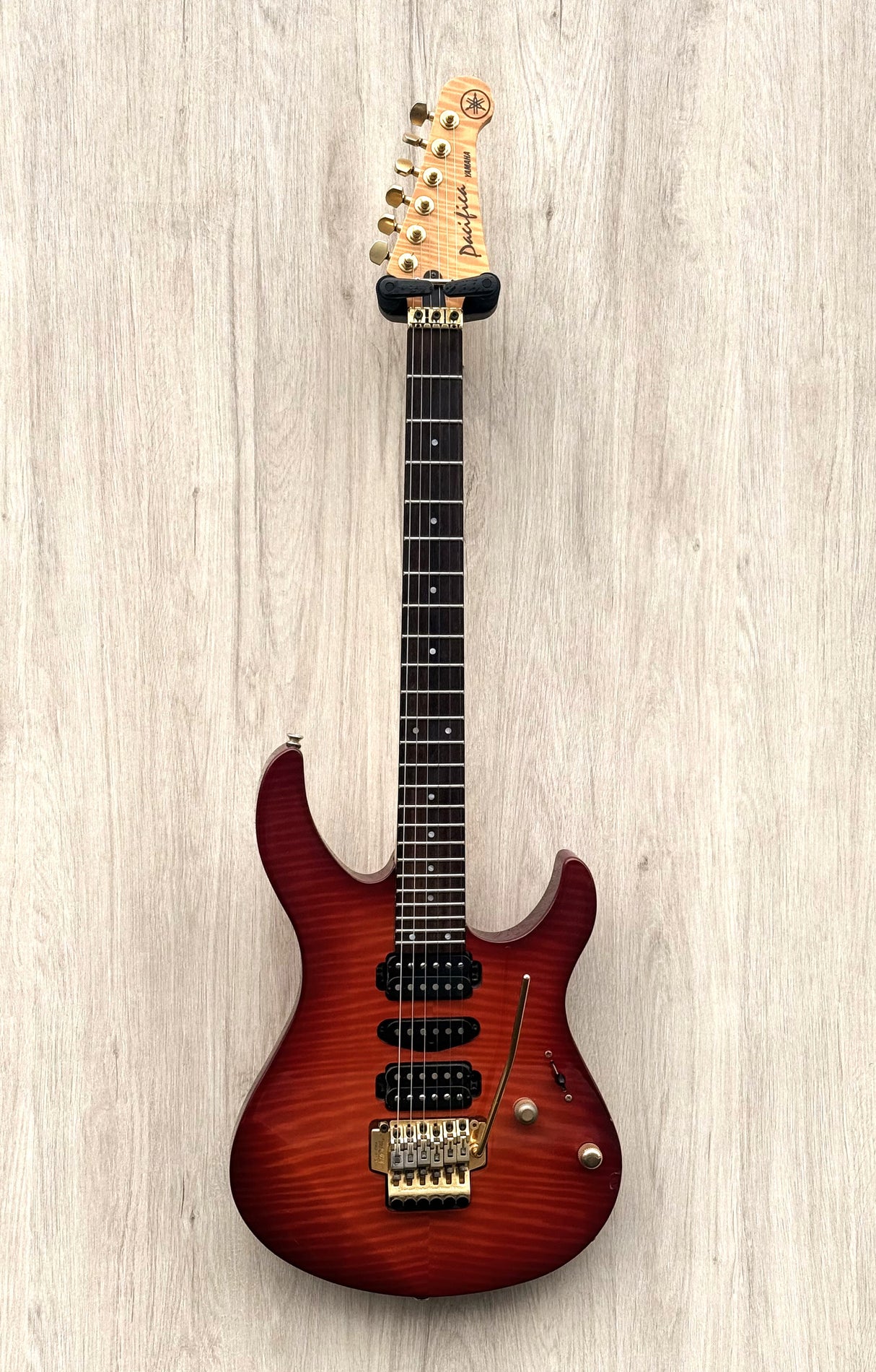 Yamaha Pacifica 821D Cherry Sunburst
