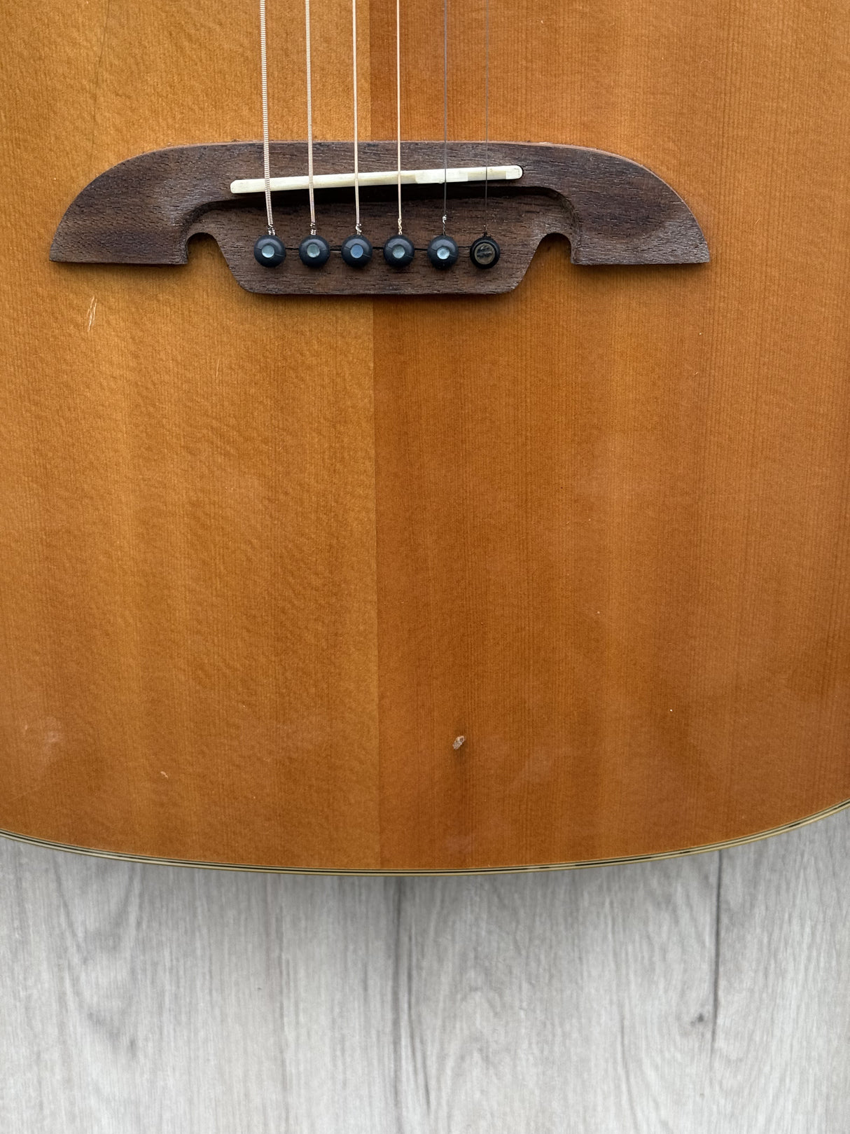 Alvarez AG60CE Artist Series Grand Auditorum