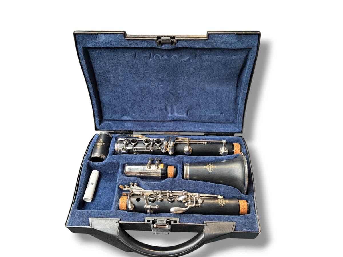 Buffet B12 Clarinet Outfit