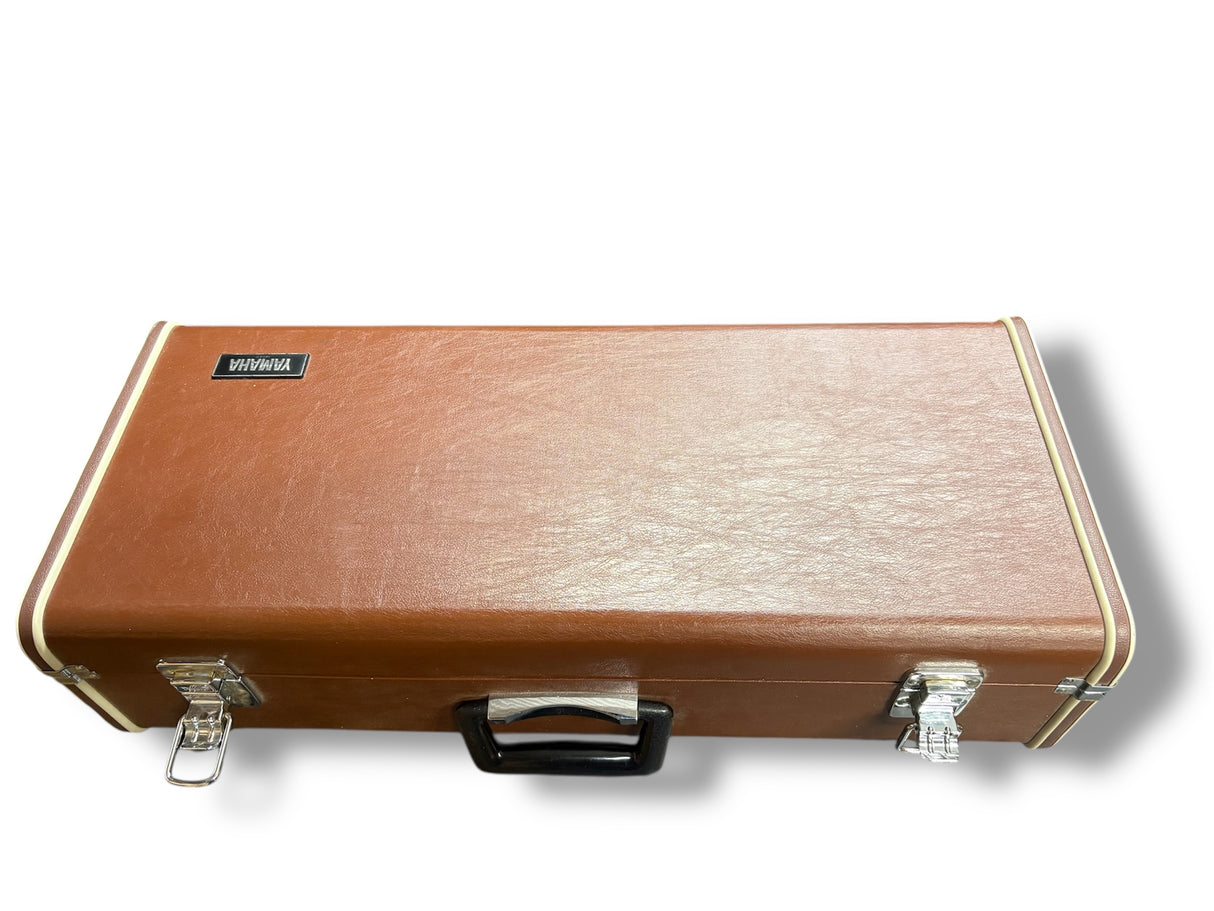 Yamaha YAS25 alto saxophone outfit