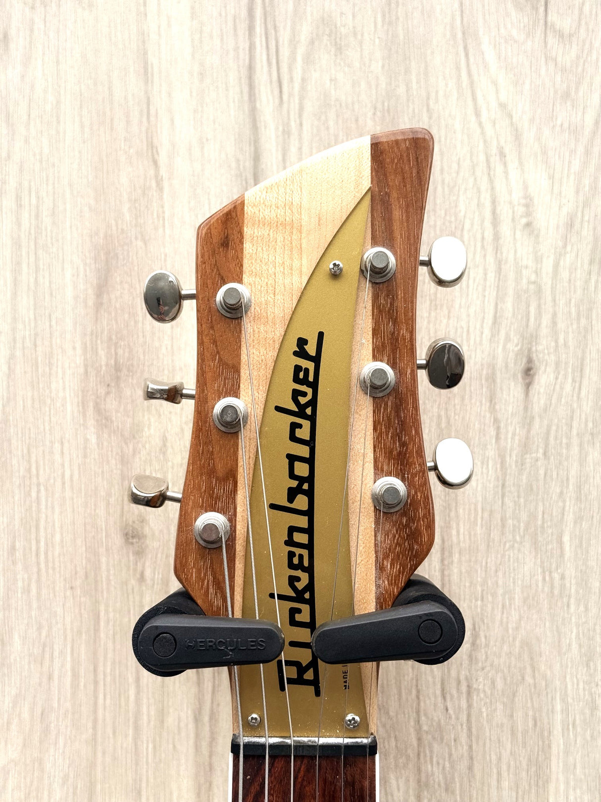 Rickenbacker 660 Mapleglo