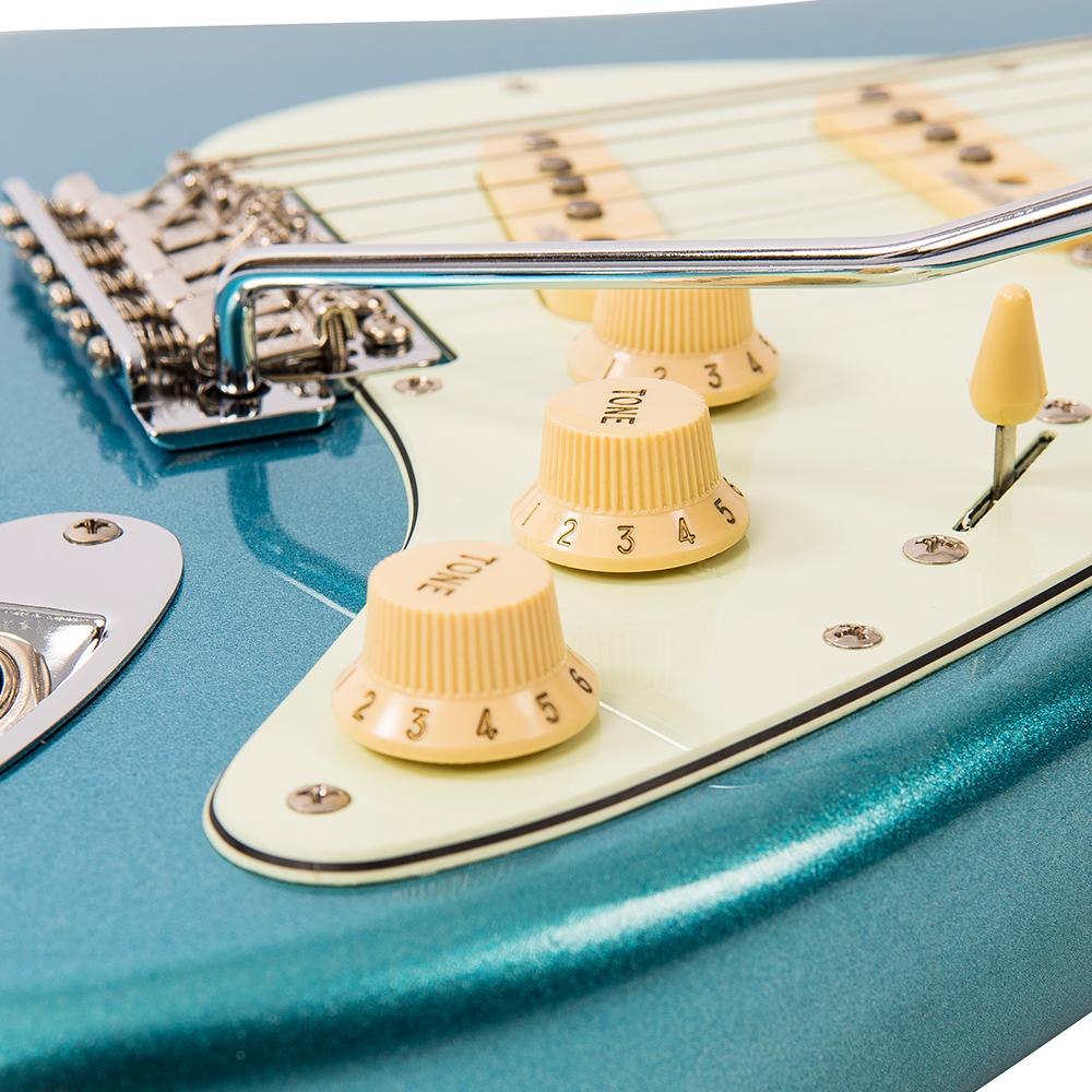 Vintage V6 ReIssued - Candy Apple Blue