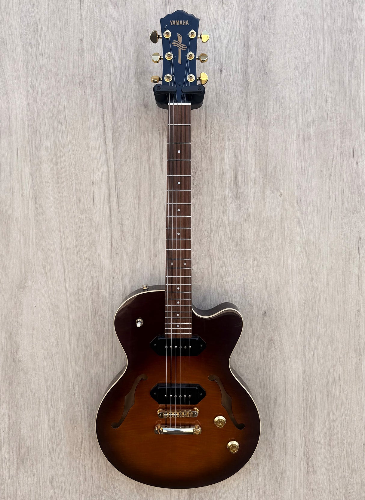 Yamaha AEX502 Brown Sunburst 1999