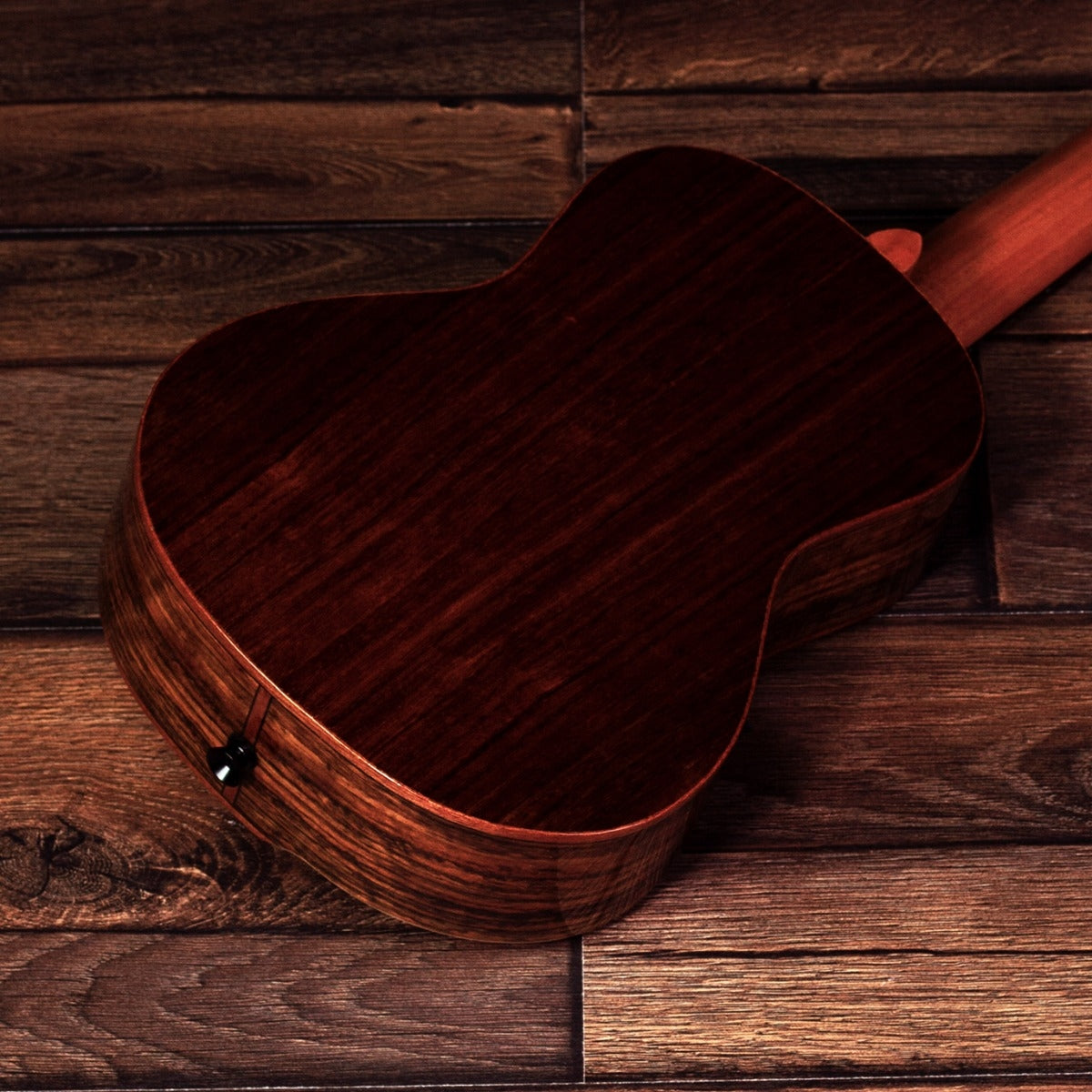 Barnes And Mullins BMUK5C Concert Ukulele Walnut