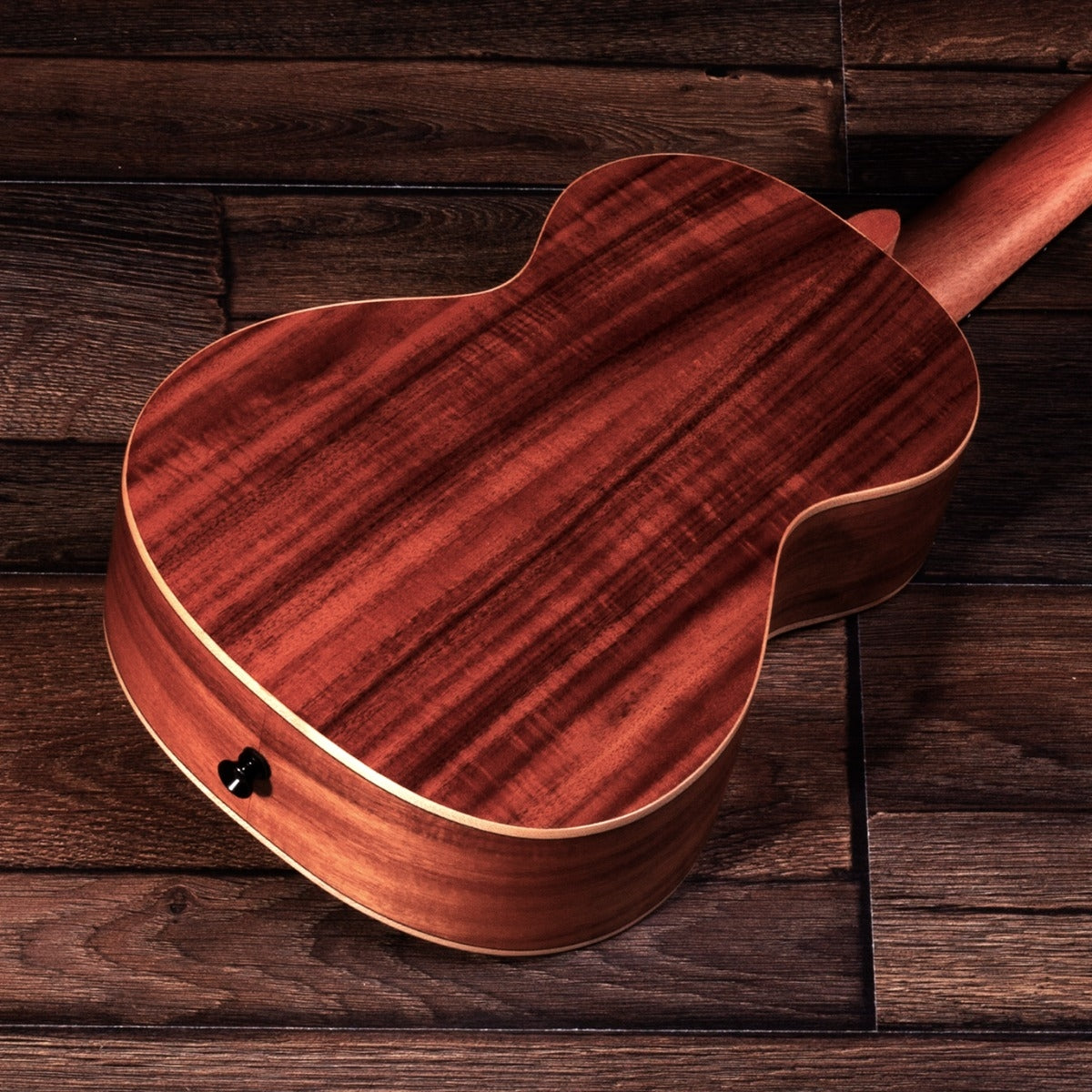 Barnes And Mullins BMUK7T Ukulele Tenor - Koa