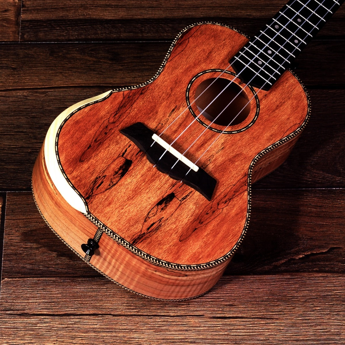 Barnes And Mullins BMUK9C Ukulele Concert - Spalt Maple