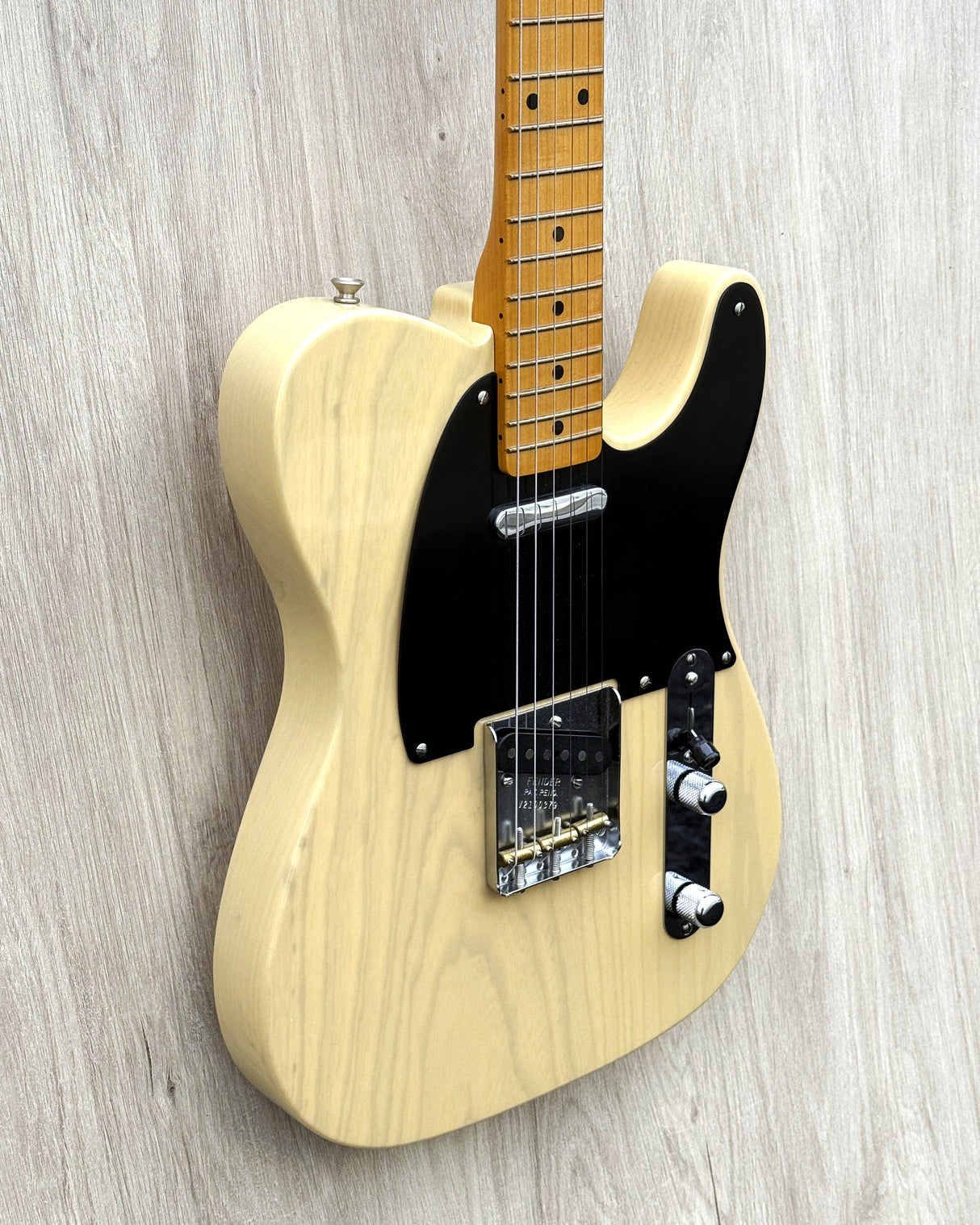 Fender 70th Anniversary Broadcaster Blackguard Blonde 2020