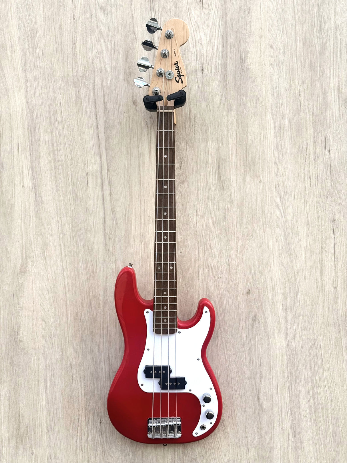 Squier Bronco Bass MN Torino Red 2020