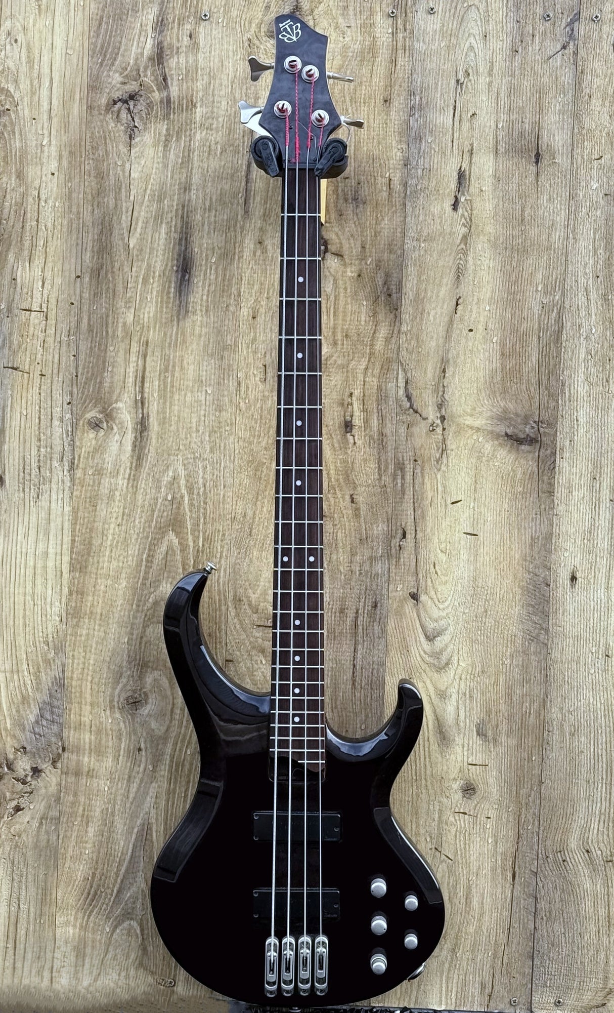 Ibanez BTB400QM Bass Transparent black