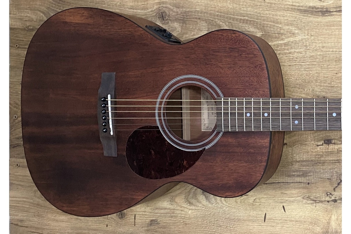 Cort L60 MF Open Pore With Fishman