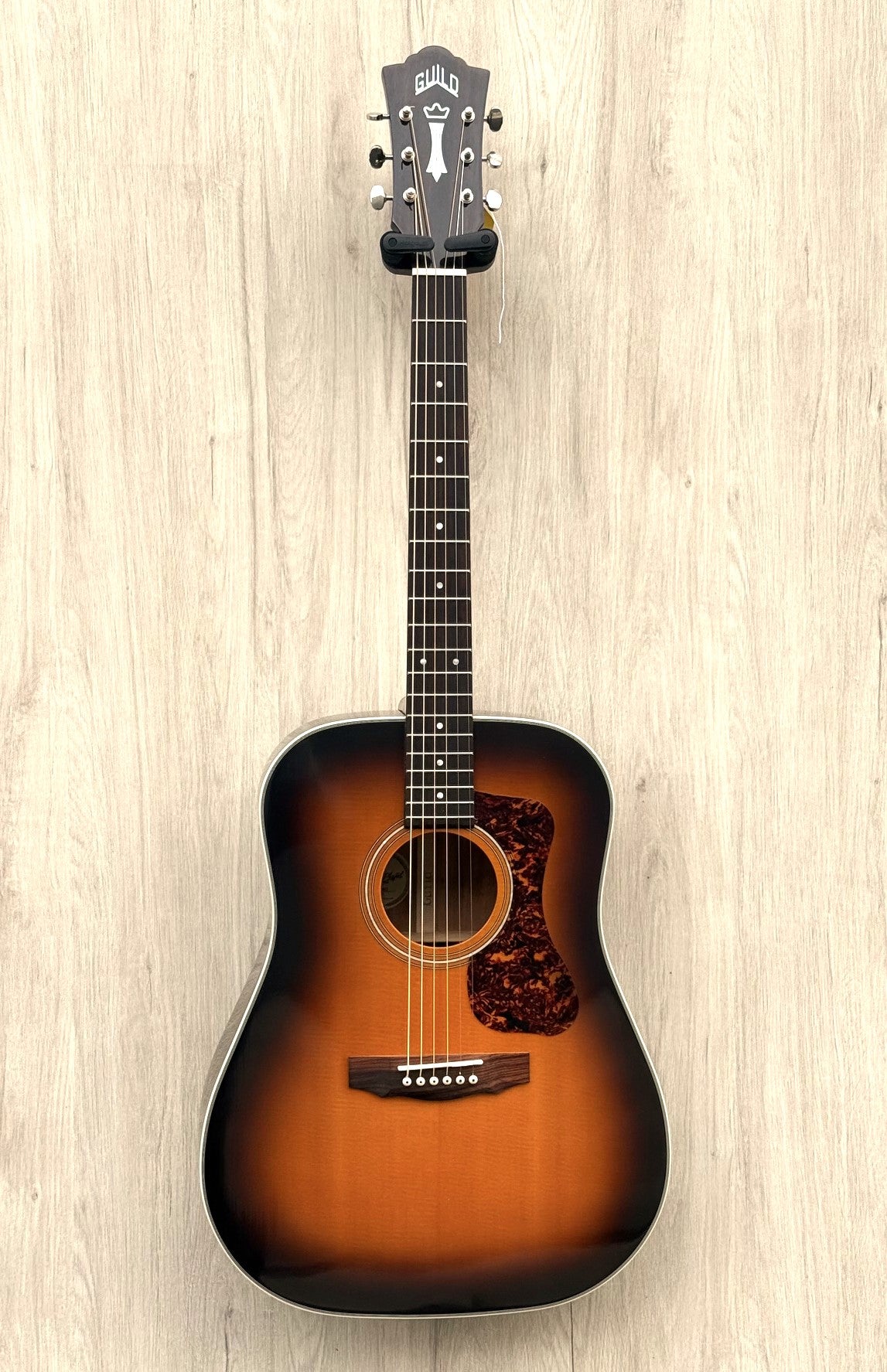 Guild D140 Westerly Collection Dreadnought Antique Sunburst