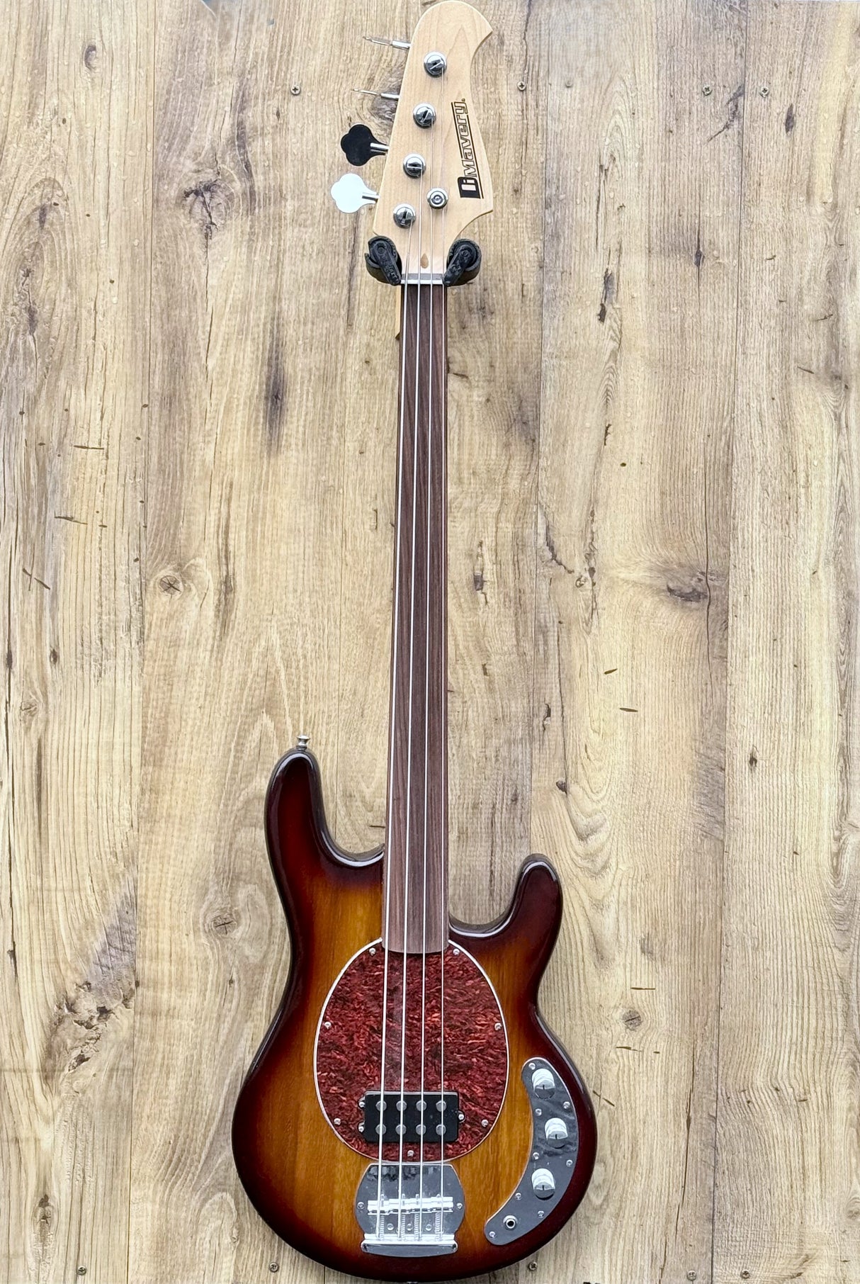 DiMavery Fretless Bass Sunburst
