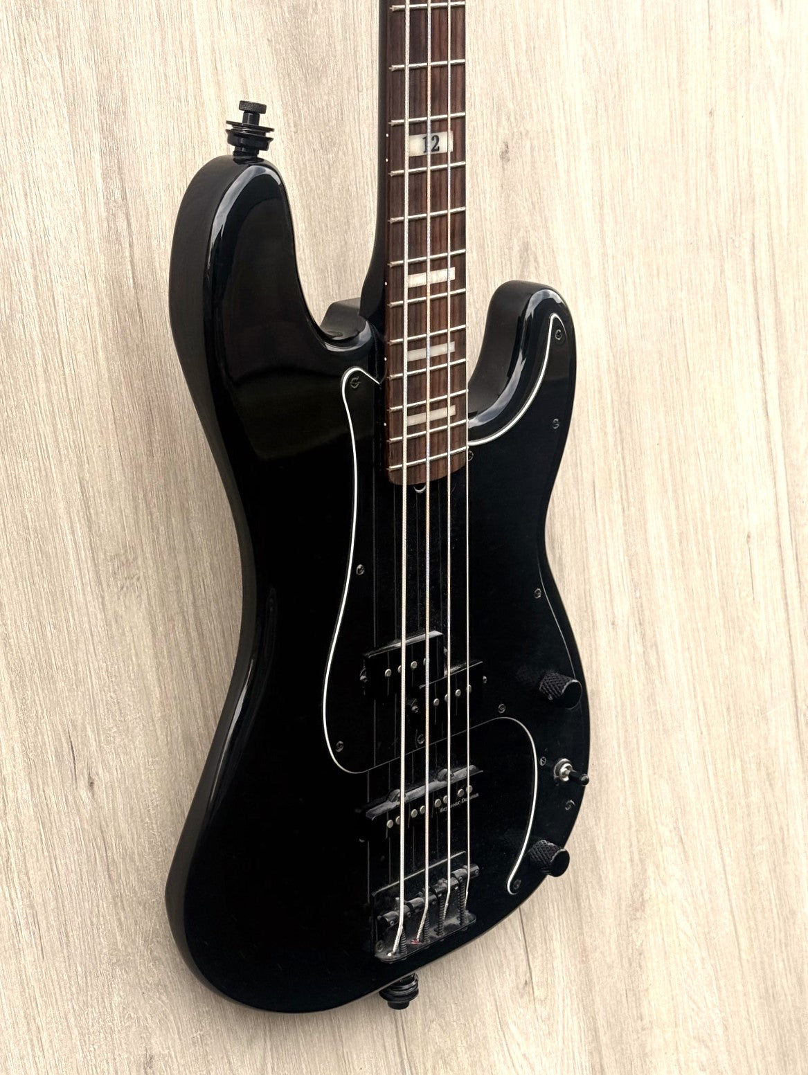 Fender Duff McKagan Deluxe Precision Bass RW Black 2020