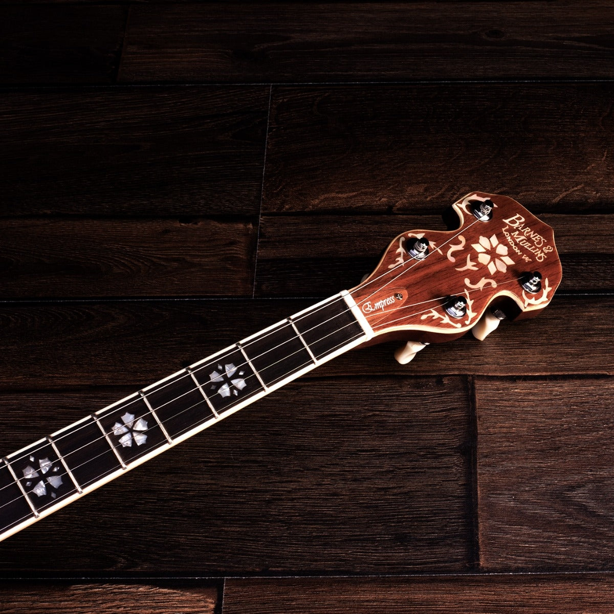 Barnes And Mullins Banjo Empress Tenor