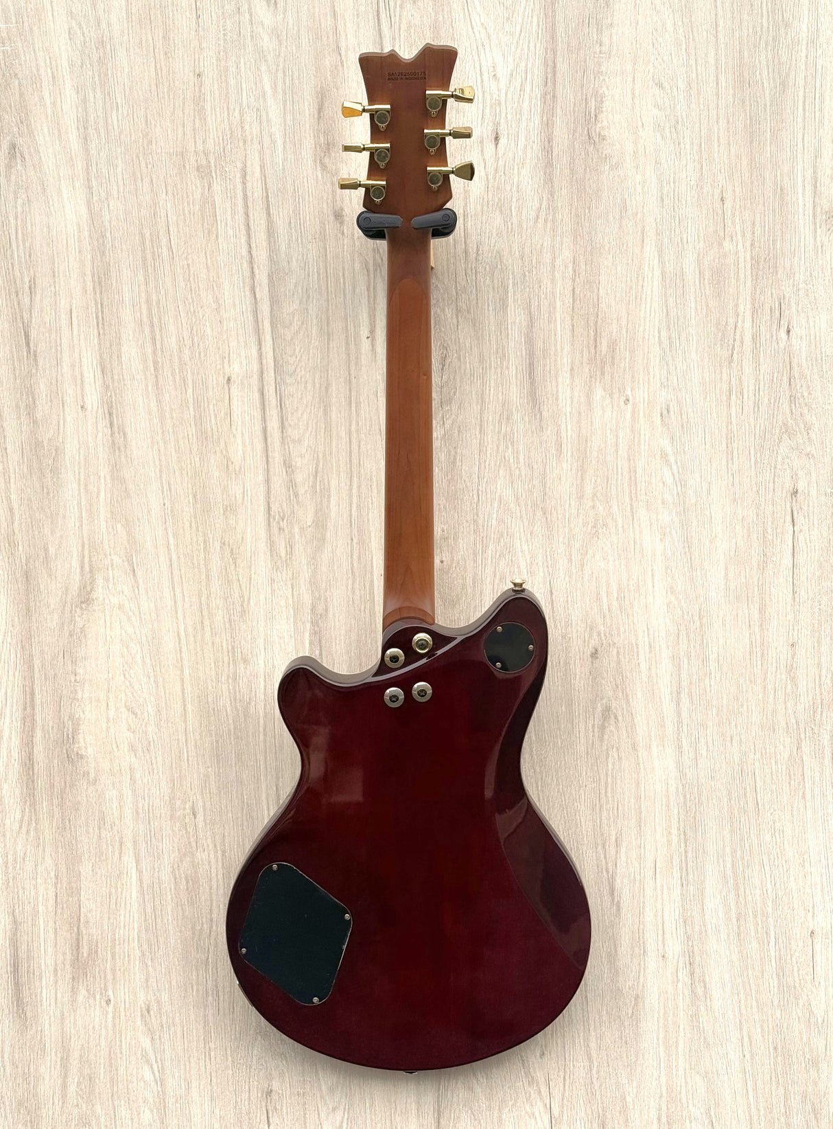 EVH SA-126 Standard Wine Red 2025