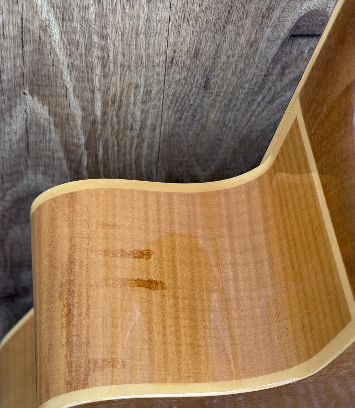 Freshman FA1CEM Dreadnought Electro-Acoustic Spruce / Maple