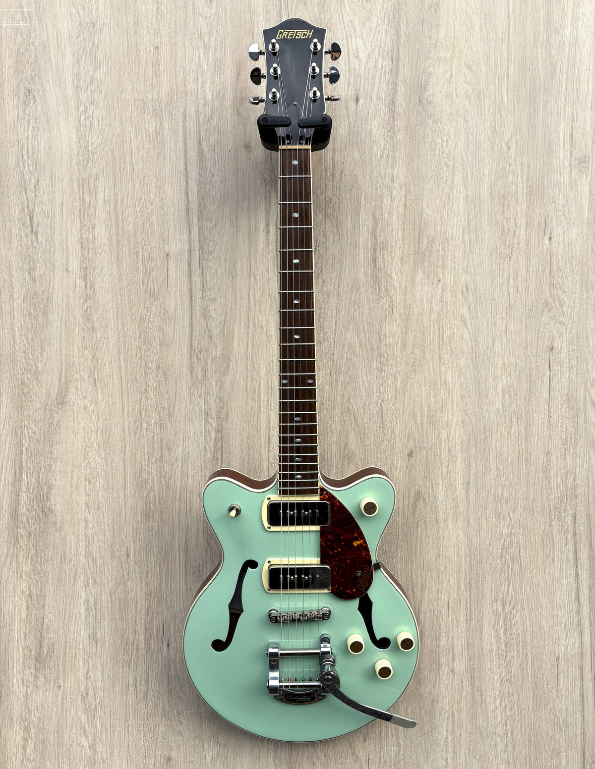Gretsch G2655T-P90 Streamliner Center Block Jr. Double-Cut With Bigsby Two-Tone Mint Metallic