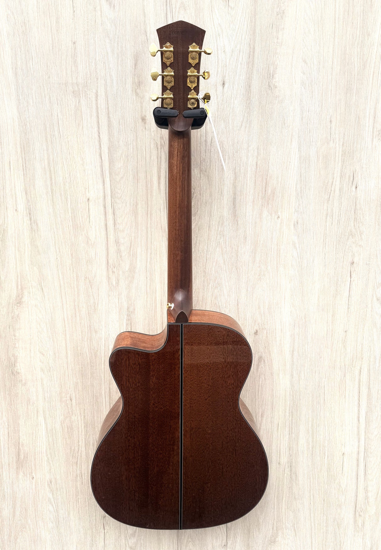 Cort Gold OC6 Natural