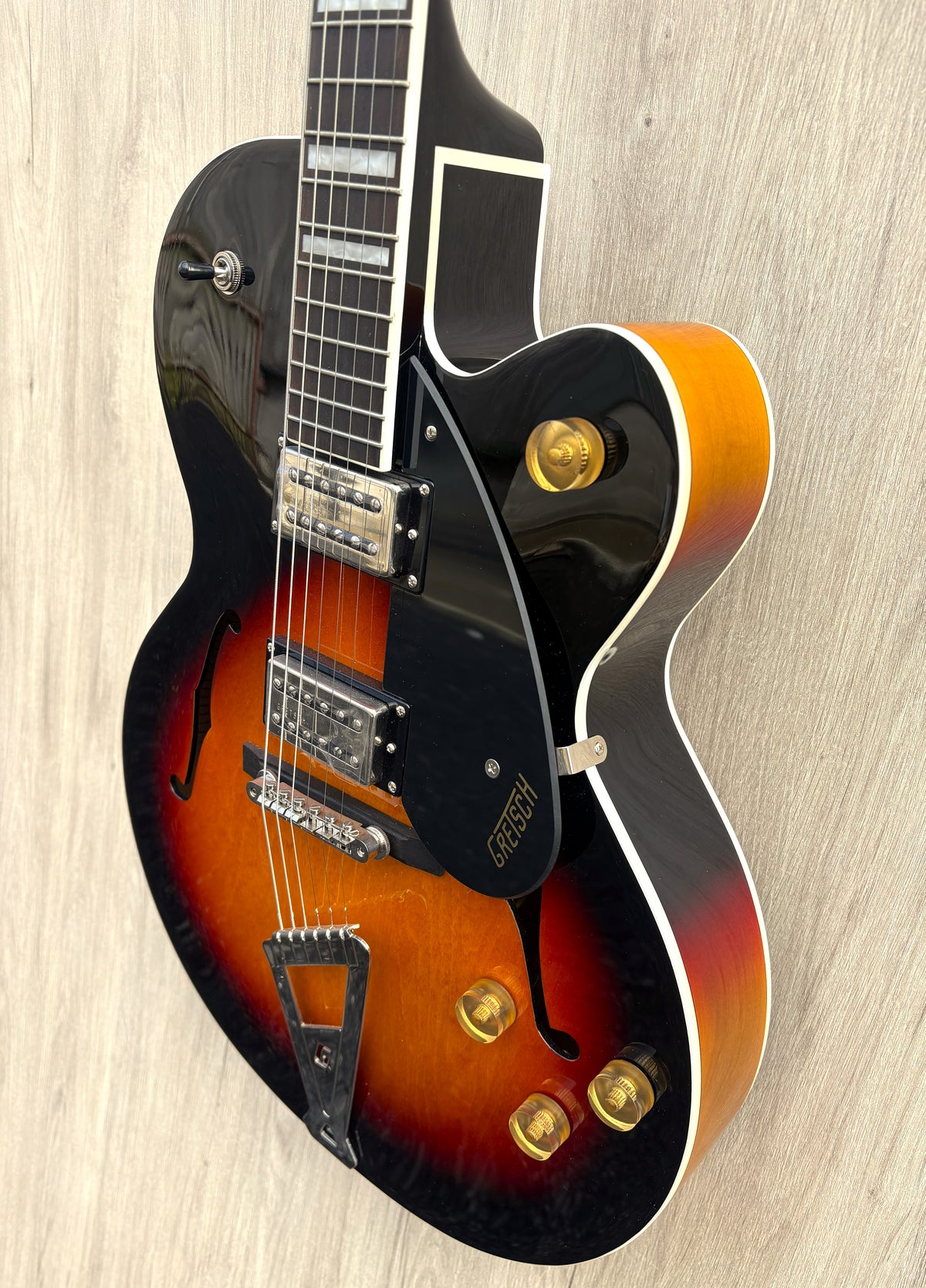 Gretsch G2420 Streamliner Hollow Body with Chromatic II Aged Brooklyn Burst