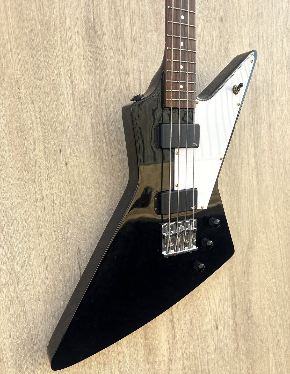 FlyBigGuy Custom Handmade Explorer Style Bass
