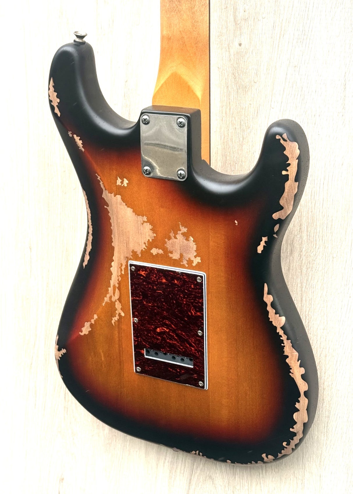 Vintage V6 Icon Distressed Left Hand Three Tone Distressed Sunburst