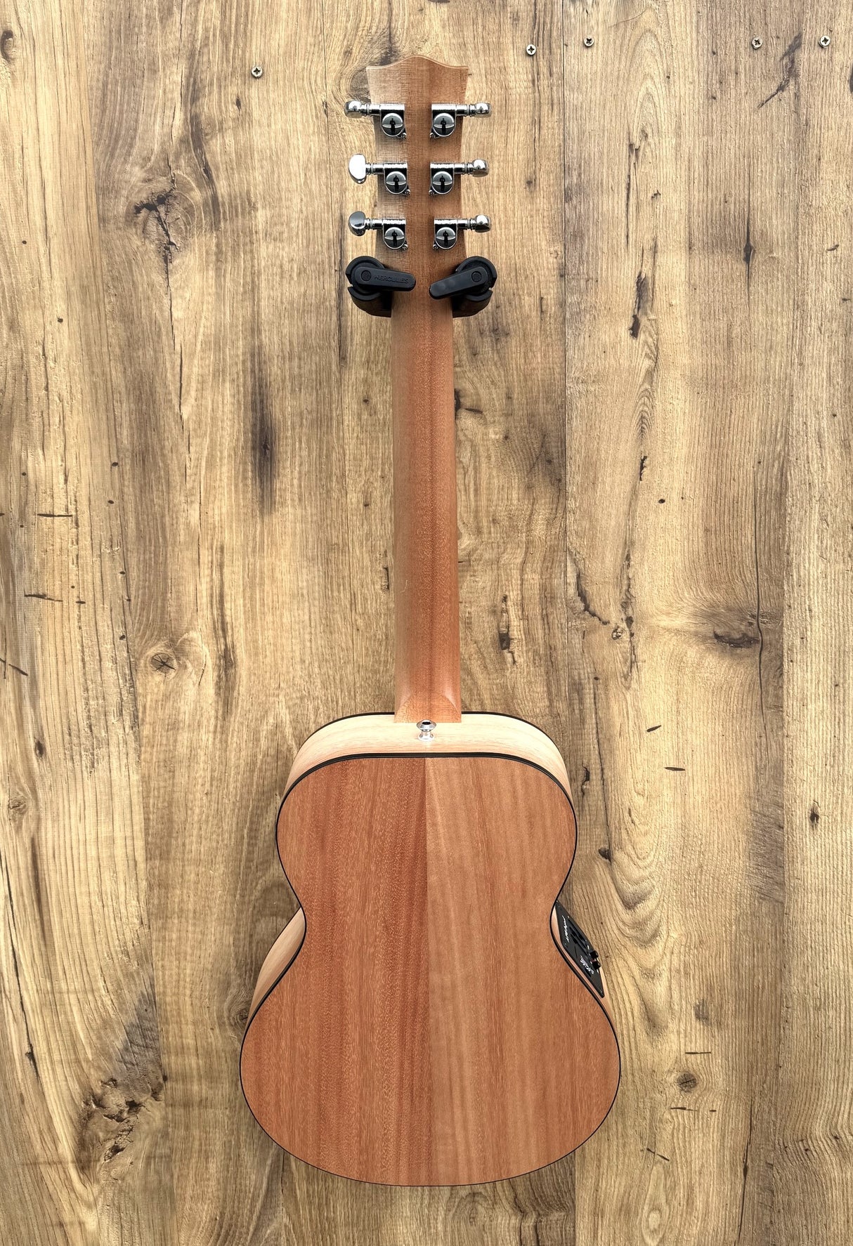 Maton EM-6 Mini Maton Electro-Acoustic Spruce / Maple