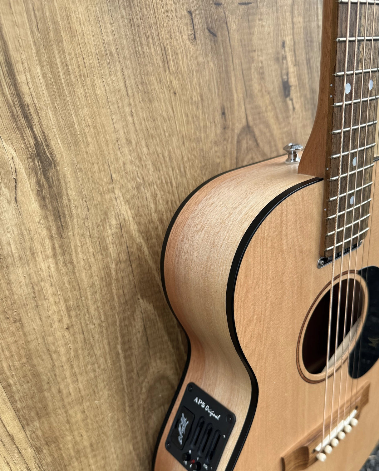 Maton EM-6 Mini Maton Electro-Acoustic Spruce / Maple