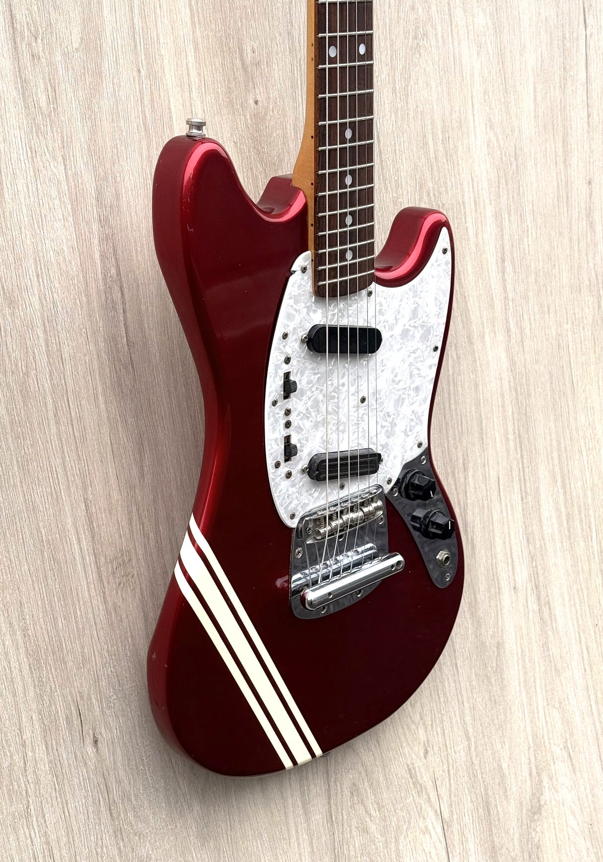 Fender Competition Mustang Limited Edition Candy Apple Red 2002 Made In Japan