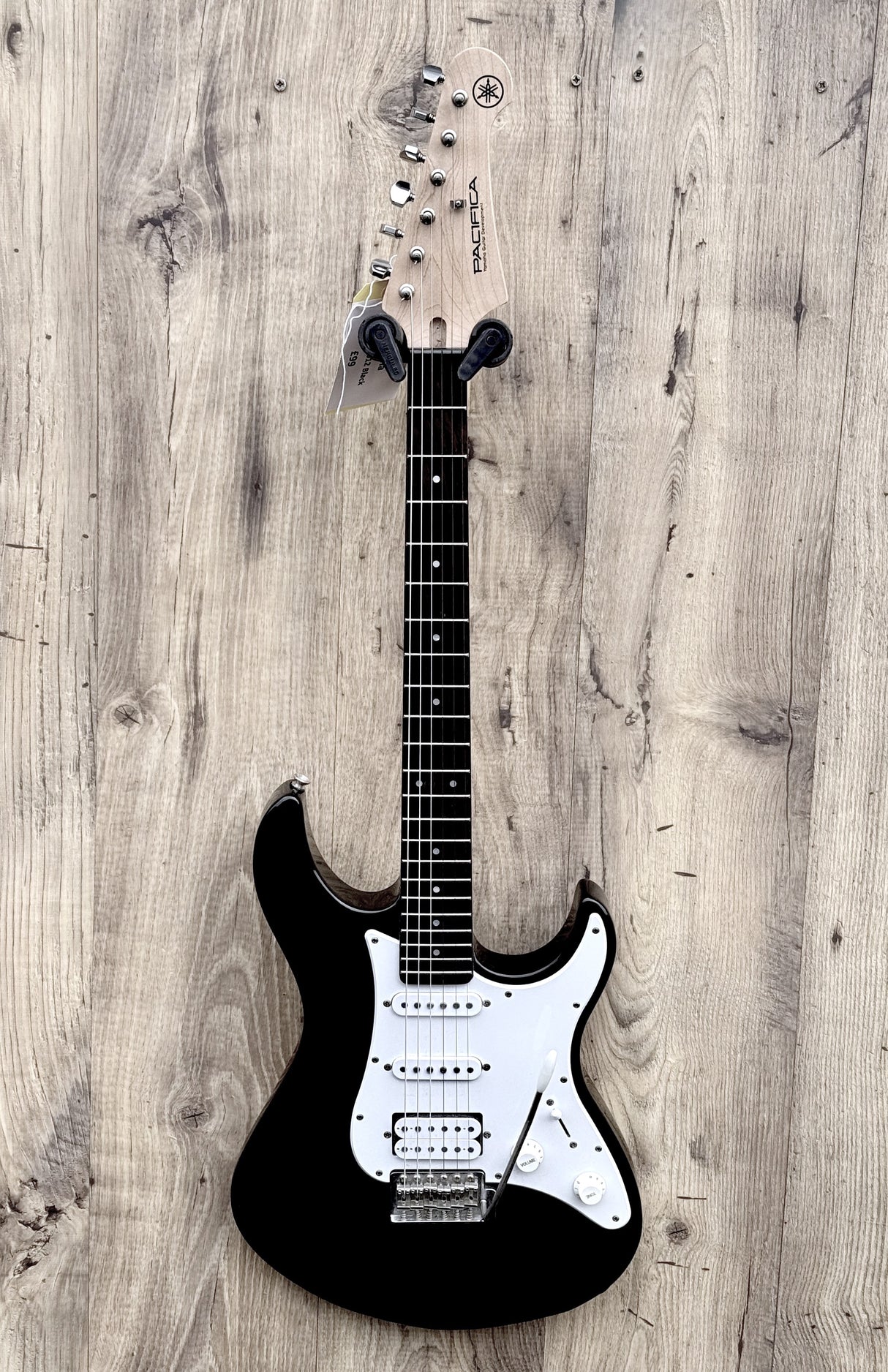 Yamaha Pacifica 012 Black 2015