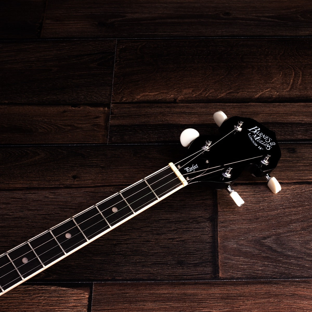 Barnes And Mullins Banjo Perfect 4 String Tenor