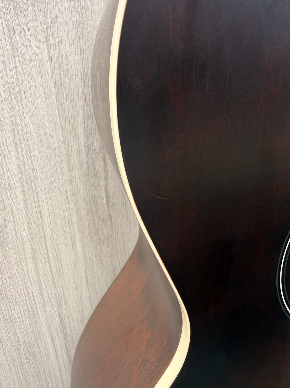Art & Lutherie Roadhouse Parlour Electro-Acoustic Bourbon Burst