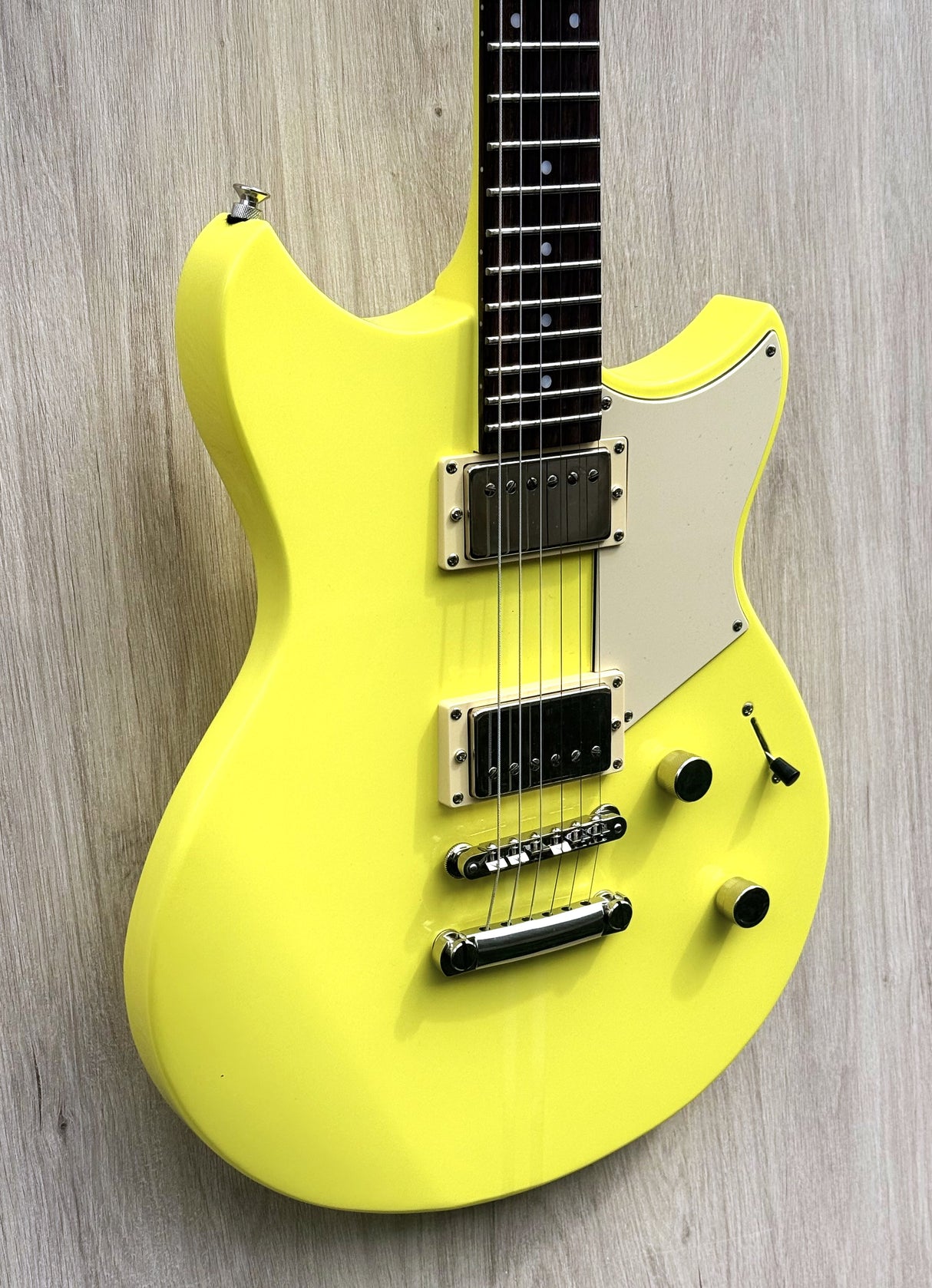 Yamaha Revstar Element RSE20 Neon Yellow