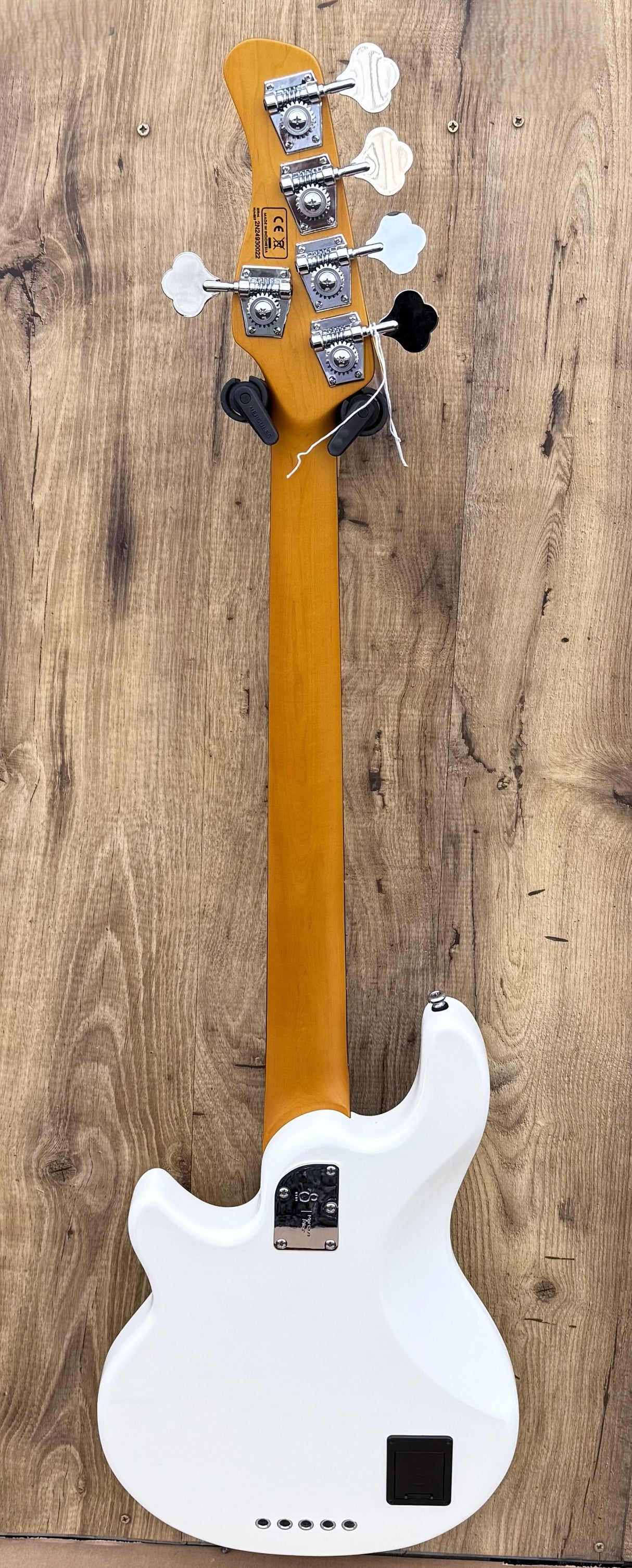 Sire Marcus Miller Z7 5-String Antique White 2024