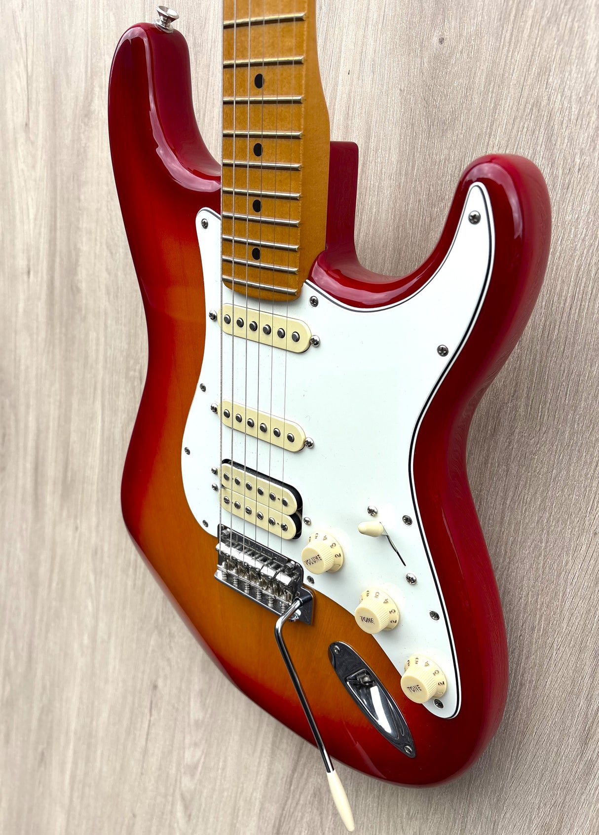 Fender Stratocaster Player II Aged Cherry Sunburst 2024