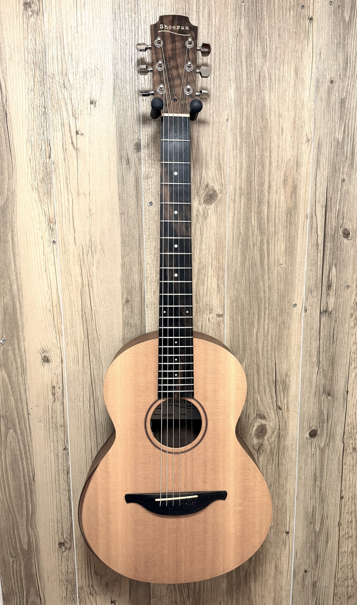 Sheeran By Lowden W04 W-Series Electro-Acoustic Guitar