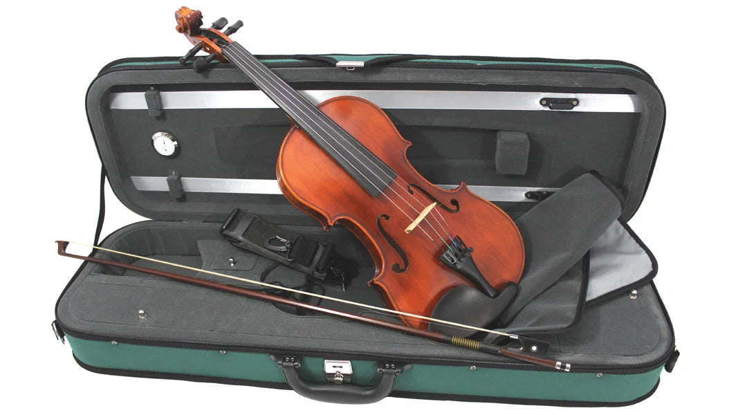 Westbury By Eastman Antiqued Violin Outfit 4/4 With Larsen Aurora Strings