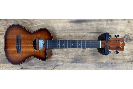 Uma UK17ST Tenor Cutaway