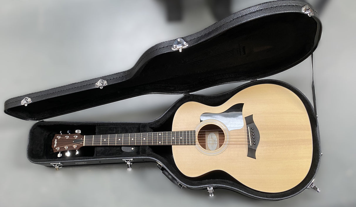 Taylor 114e Grand Auditorium 2015 With Hard Case