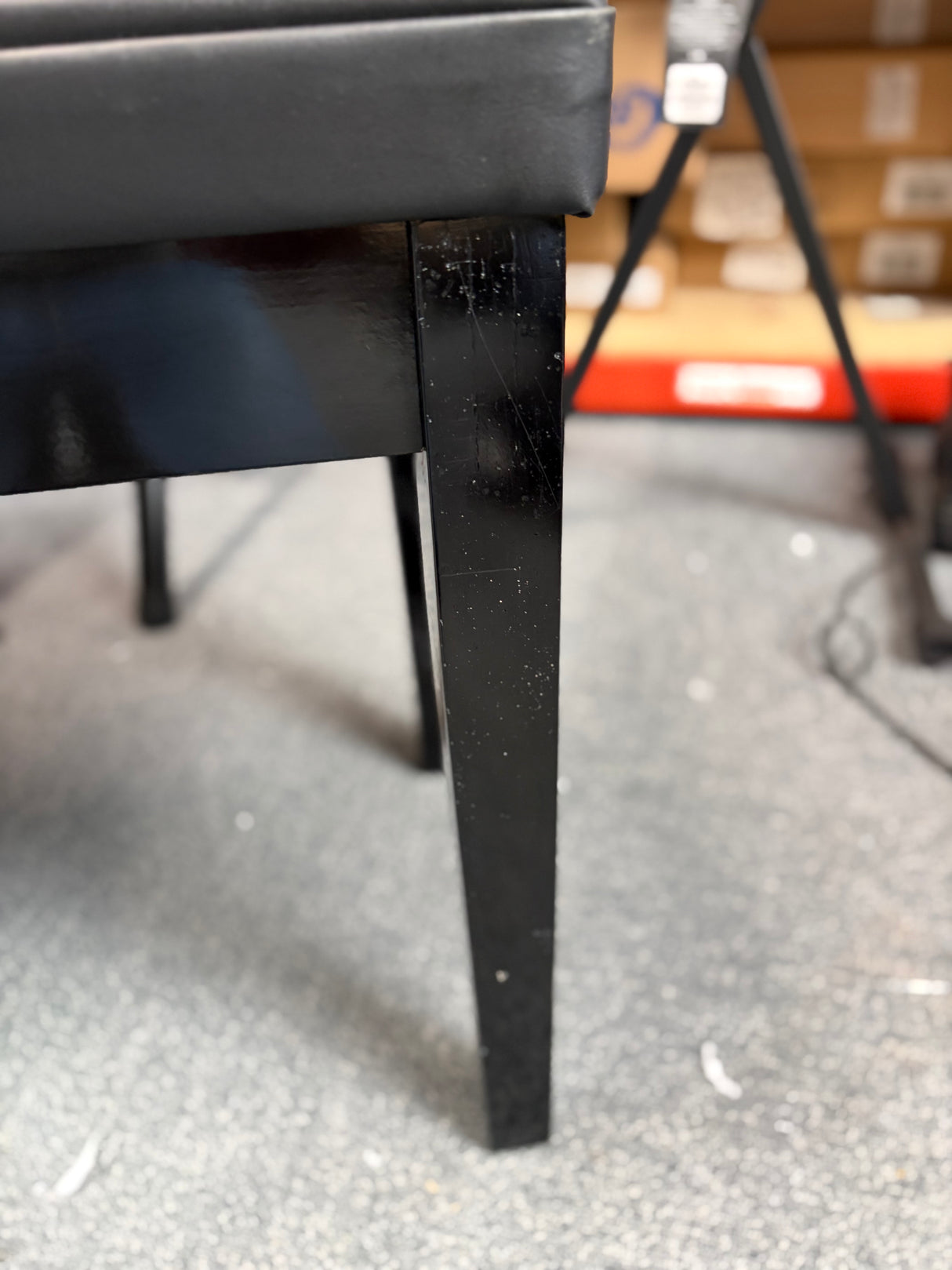 Yamaha GTB Polished Black Piano Stool. Display stock