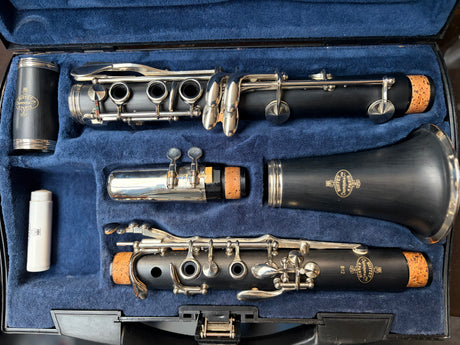 Buffet B12 Clarinet Outfit