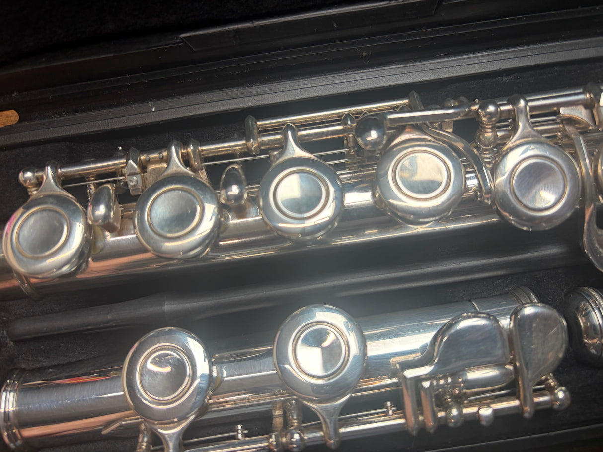 Yamaha YFL211 Flute Outfit