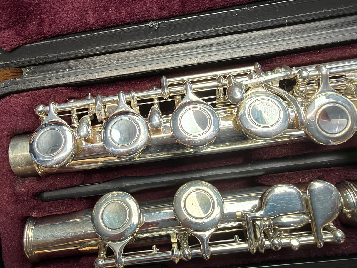 Yamaha YFL211 Flute Outfit