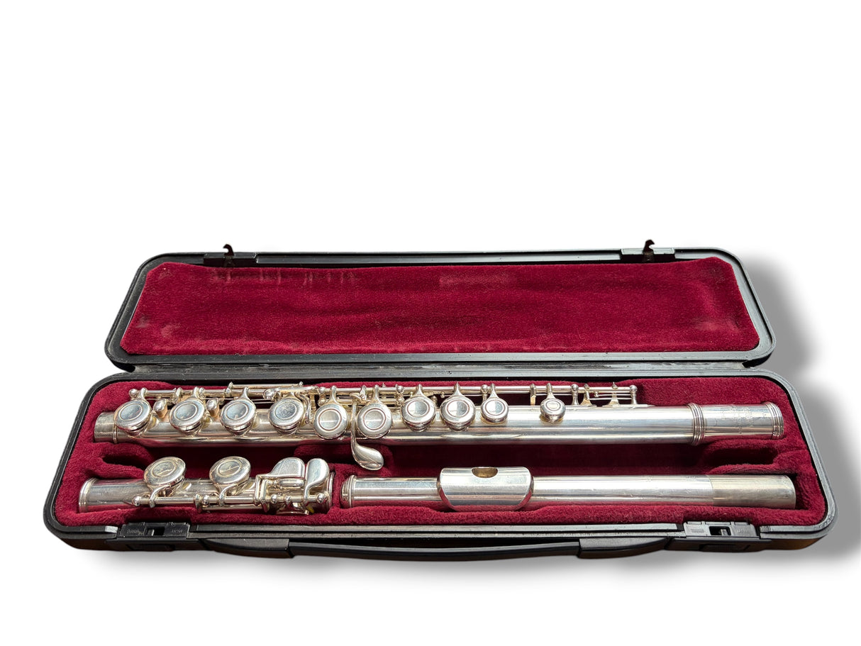 Yamaha YFL211SII Flute Outfit