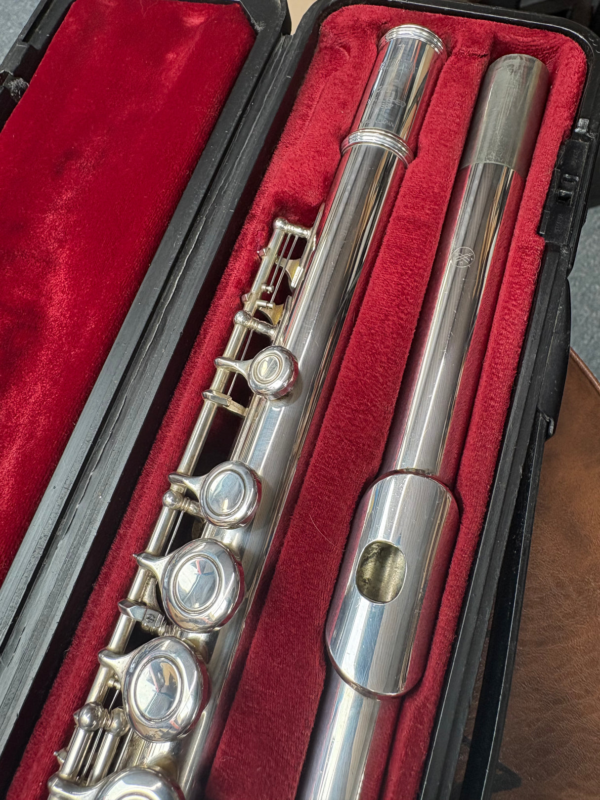 YFL 211 Flute Outfit