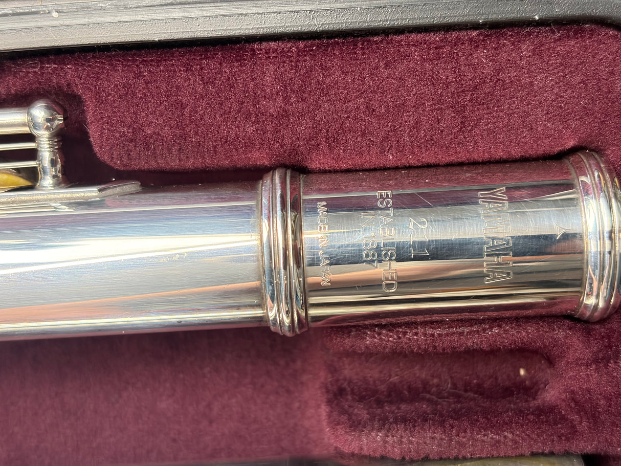 Yamaha YFL211 Flute Outfit