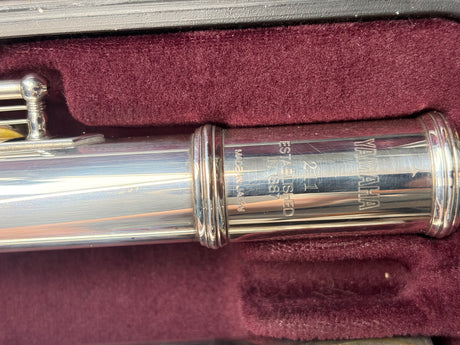 Yamaha YFL211 Flute Outfit