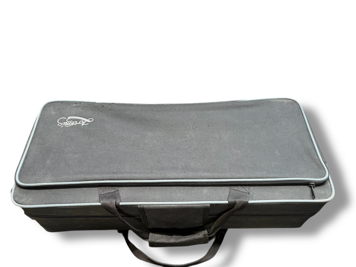 Artemis Alto Saxophone Outfit Black & Gold finish