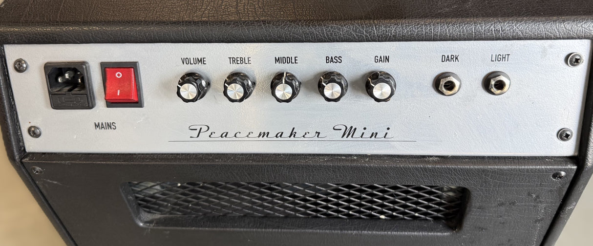 Ashdown Peacemaker Mini 2w Valve Combo