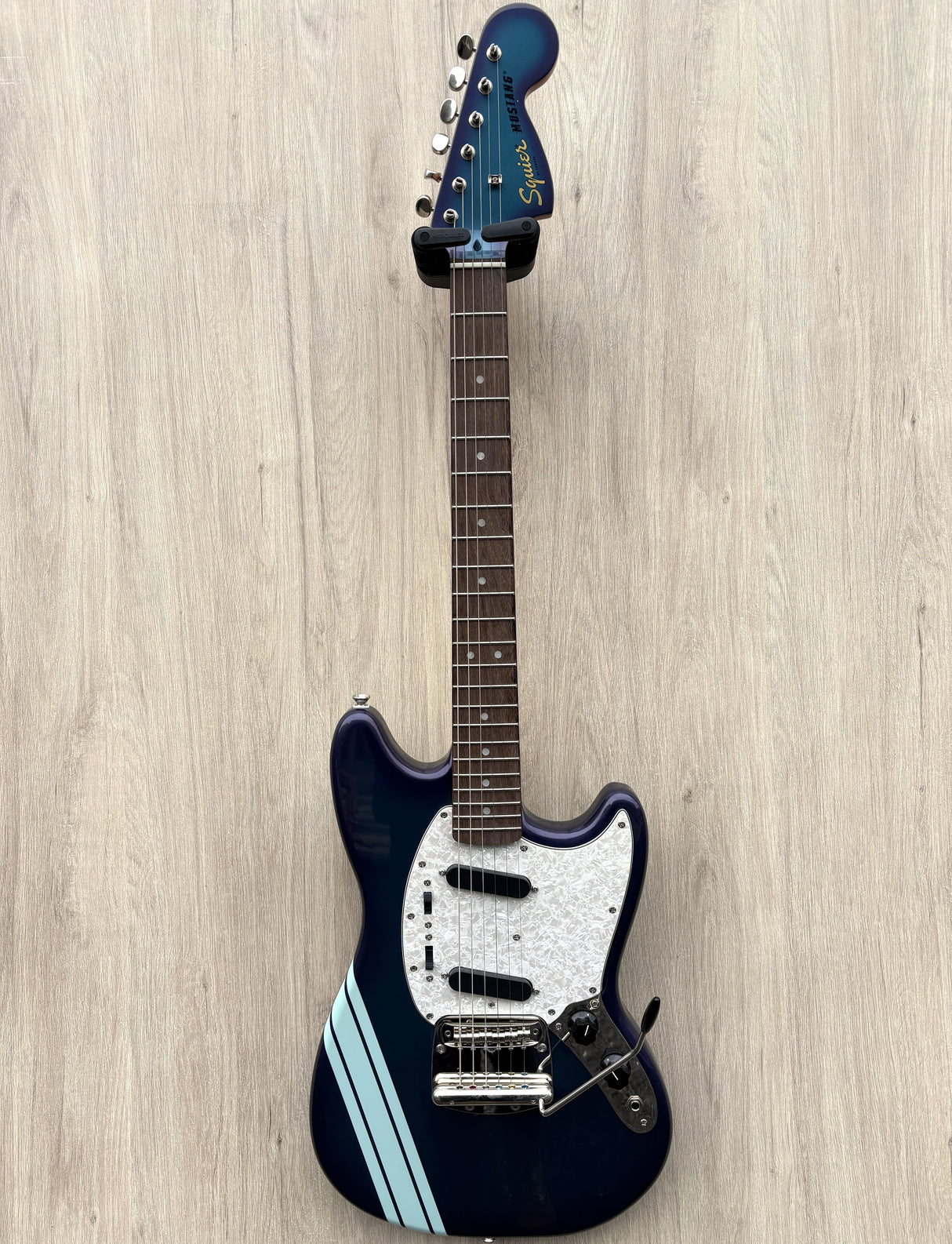 Squier FSR Classic Vibe 60s Mustang Competition Burgundy